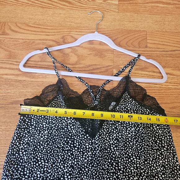 By Together Black & White Lace Tank Top Size Small - Picture 3 of 6
